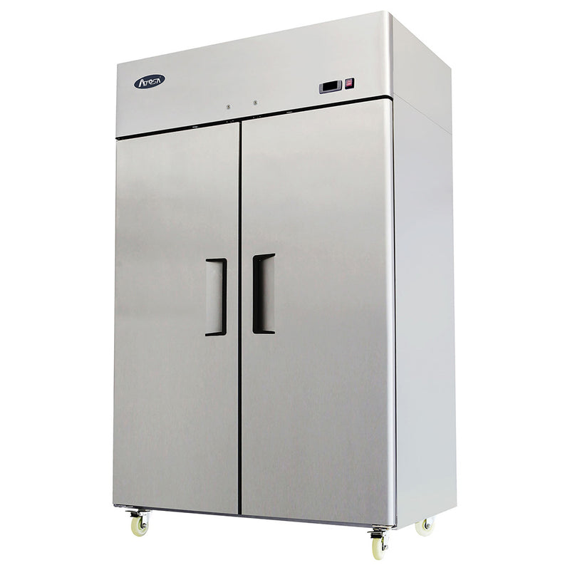 Atosa MBF8005GR - Refrigerador vertical de 52" de ancho - (2) puertas - Montaje superior